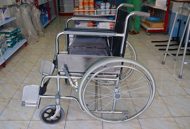 wheelchair-1300736_640